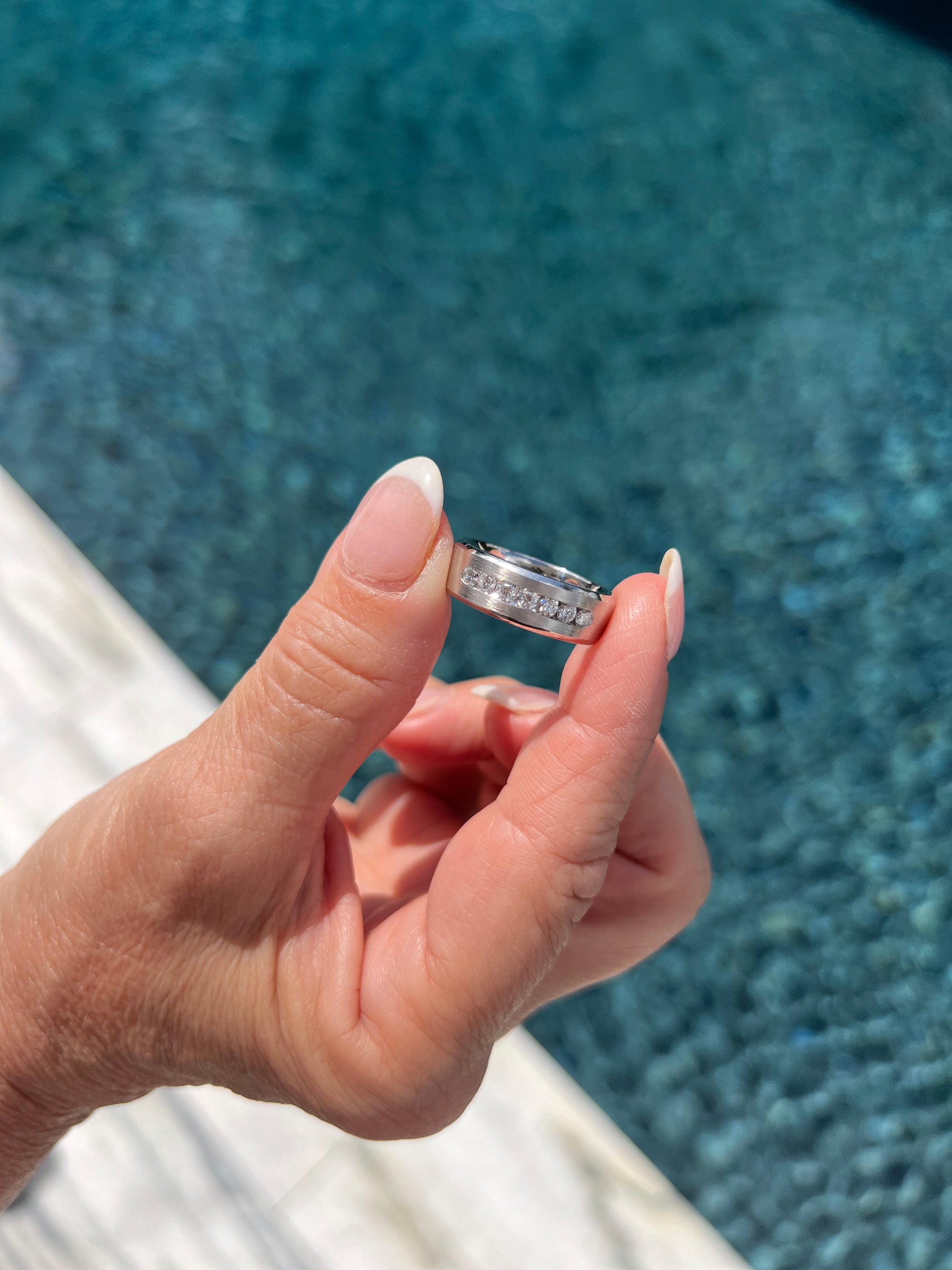 Men's Channel Set Band